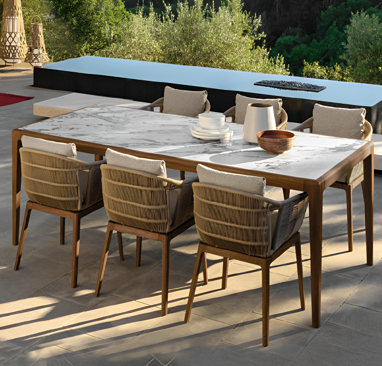 04 03 Outdoor Dining Sets